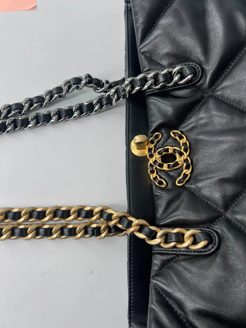 Chanel 19 Shopping Quilted Leather Black Bag