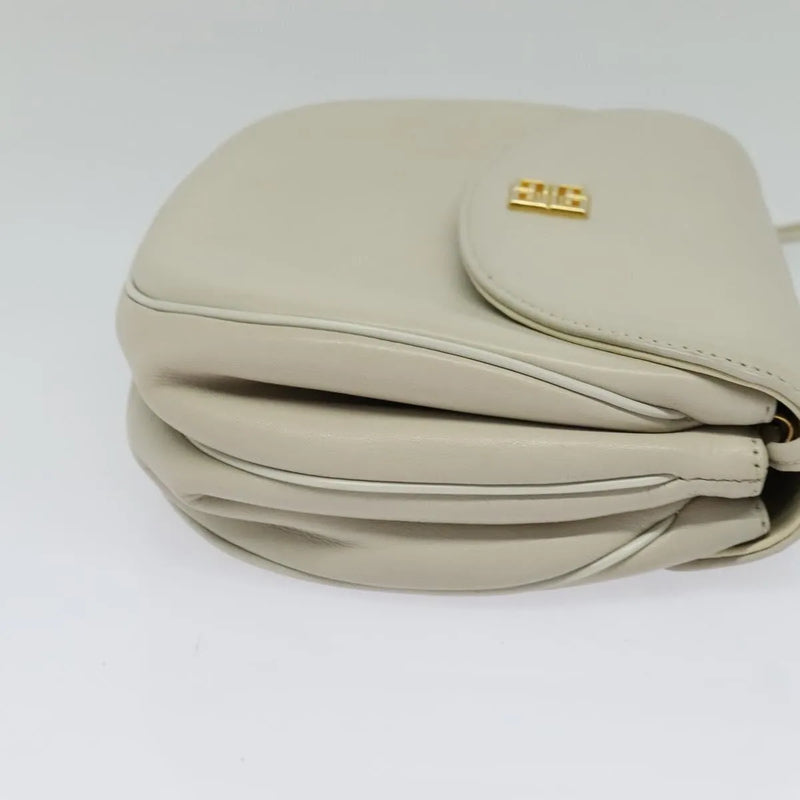 Givenchy 4g Shoulder Bag Leather White