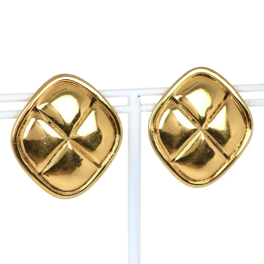 Chanel Cc Rhombus Clip-On Metal Gold Gold_plated Jewelry
