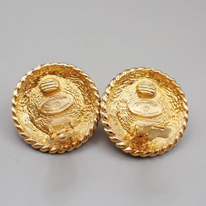 Chanel Vintage Round Chain Clip-On Metal With Faux Pearl Gold Gold_plated Jewelry