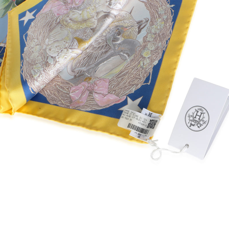 Hermès Jaune Vif Bleu Azur Multicolor Silk Faune Et Flore Du Texas Scarf 90 Scarves/wraps