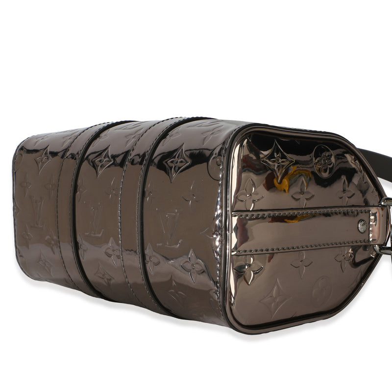 Louis Vuitton Gunmetal Mirror Monogram Heritage Keepall Bandouliere 25 Metallic Patent Leather Handbag