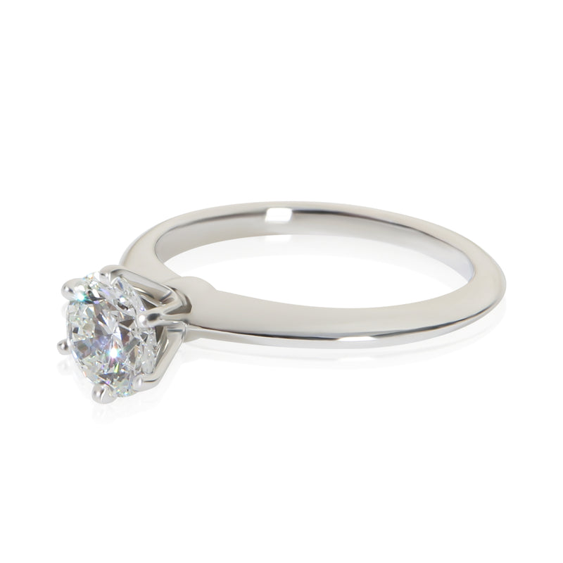 Tiffany & Co. 0.96 Ct Round Brilliant Diamond Engagement Ring 950