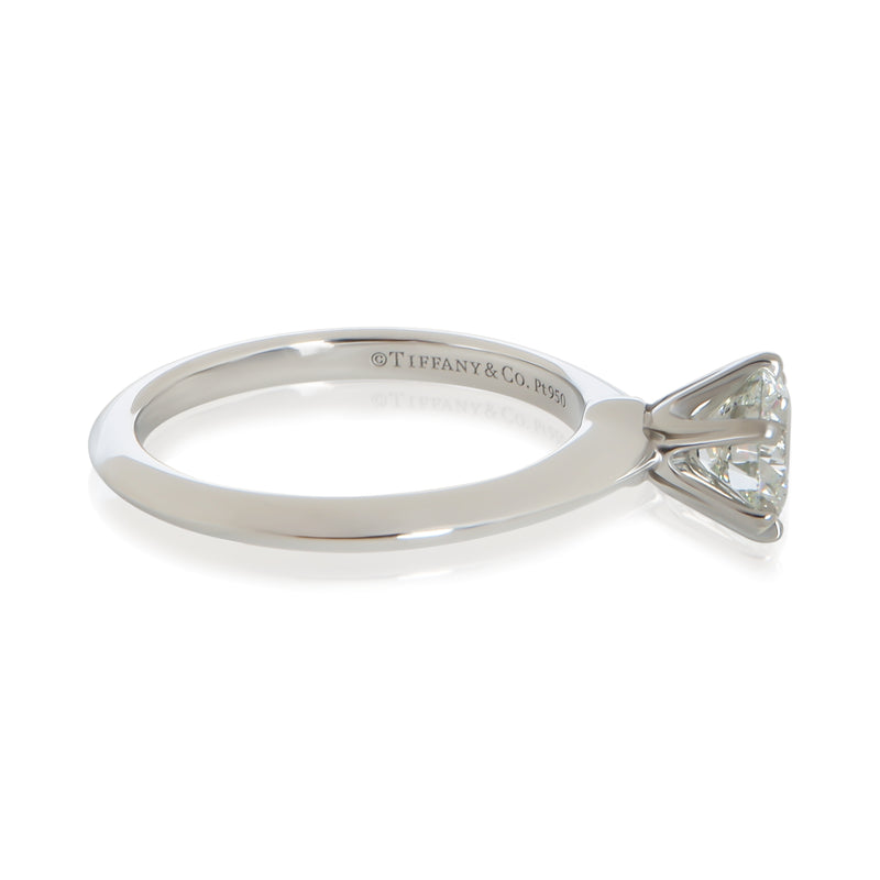 Tiffany & Co. 0.96 Ct Round Brilliant Diamond Engagement Ring 950